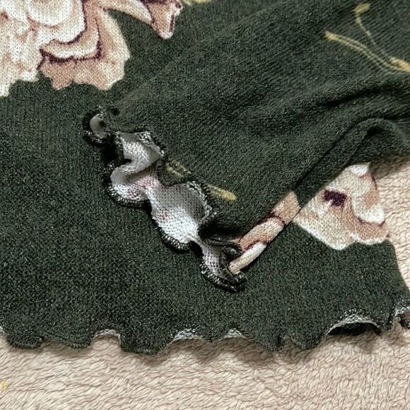 NWT- Charlotte Russe - XL. - Picture 5 of 6